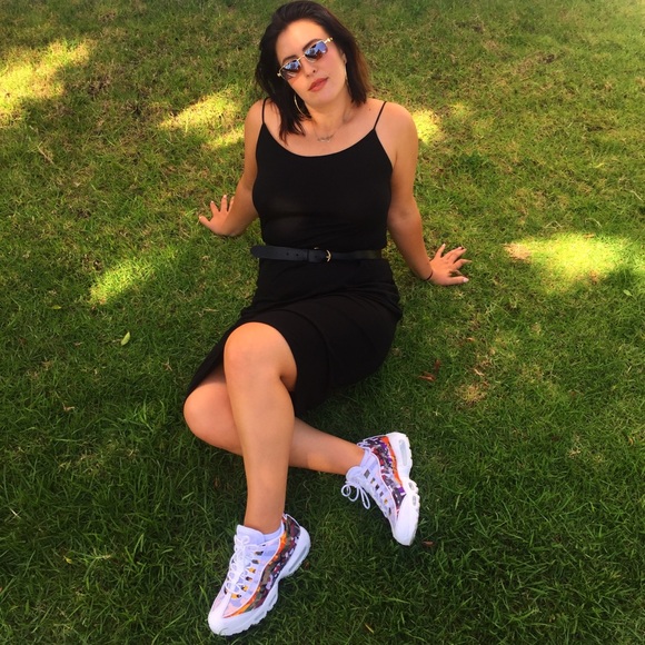 Meet your Posher, Molly - Picture 1 of 1